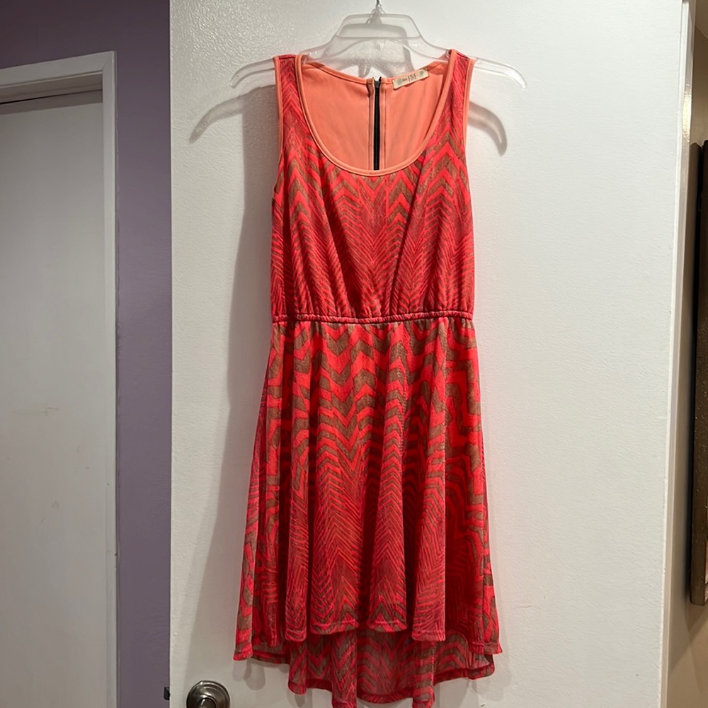 Lace sleeves less Dresses